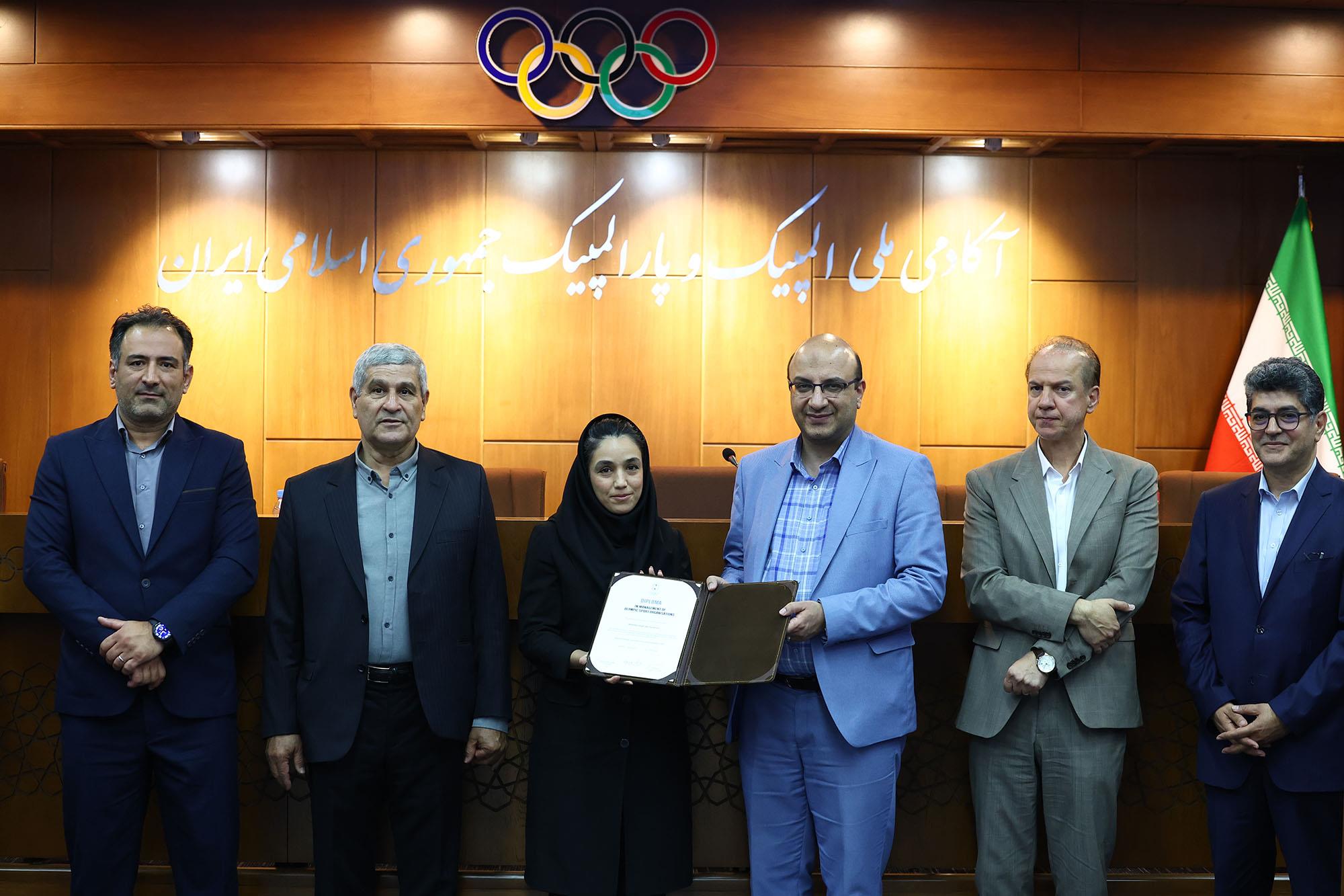 مراسم اختتامیه دهمین دوره و افتتاحیه یازدهمین دوره سولیداریتی مدیریت ورزشی 13