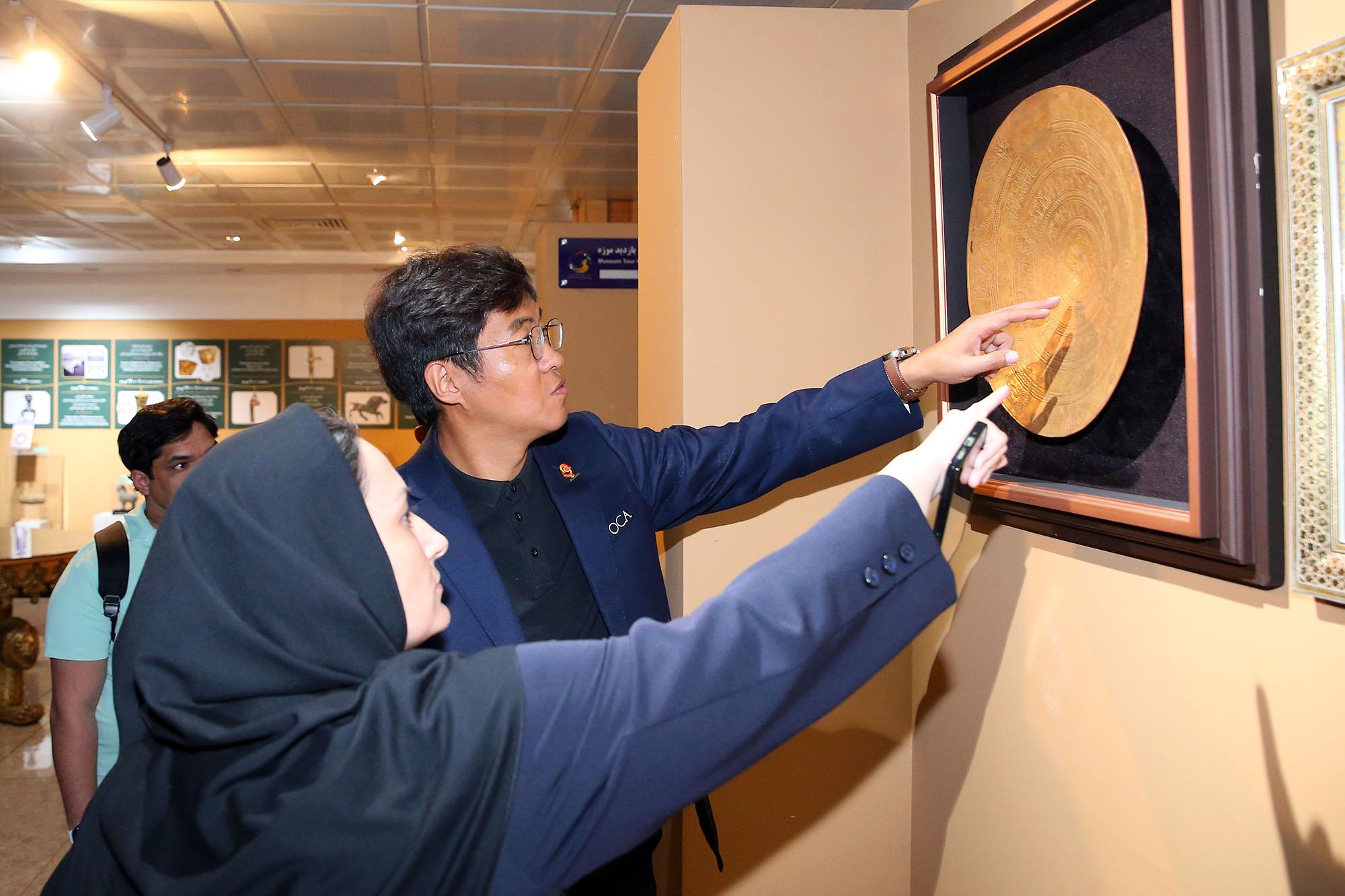 دیدار دبیرکل کمیته ملی المپیک با رییس رسانه ای شورای المپیک آسیا 18