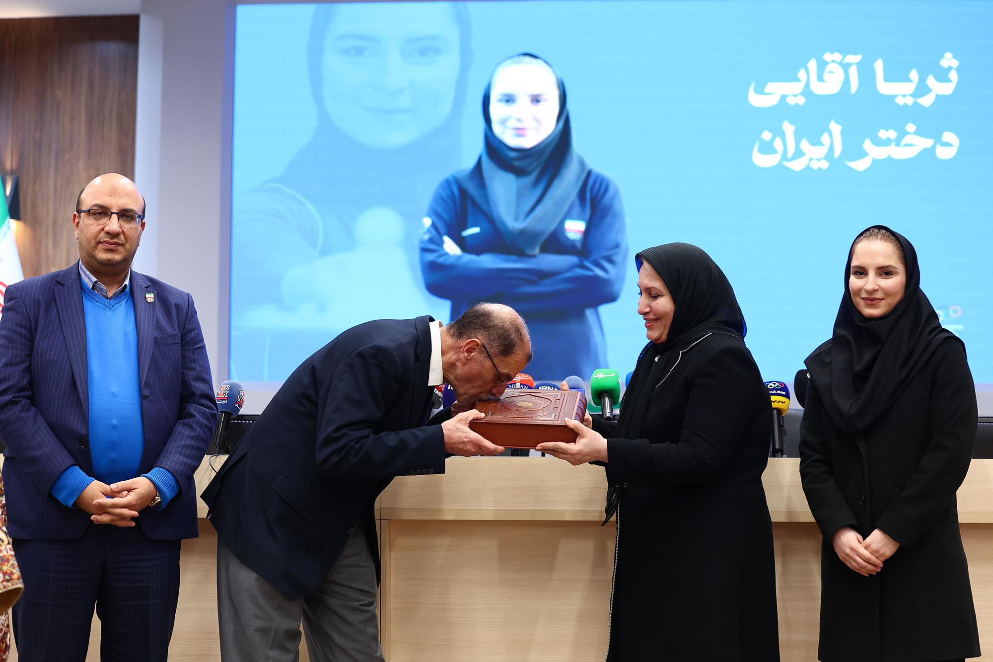 کنفرانس مطبوعاتی عضویت ثریا آقایی در کمیته بین المللی المپیک 17