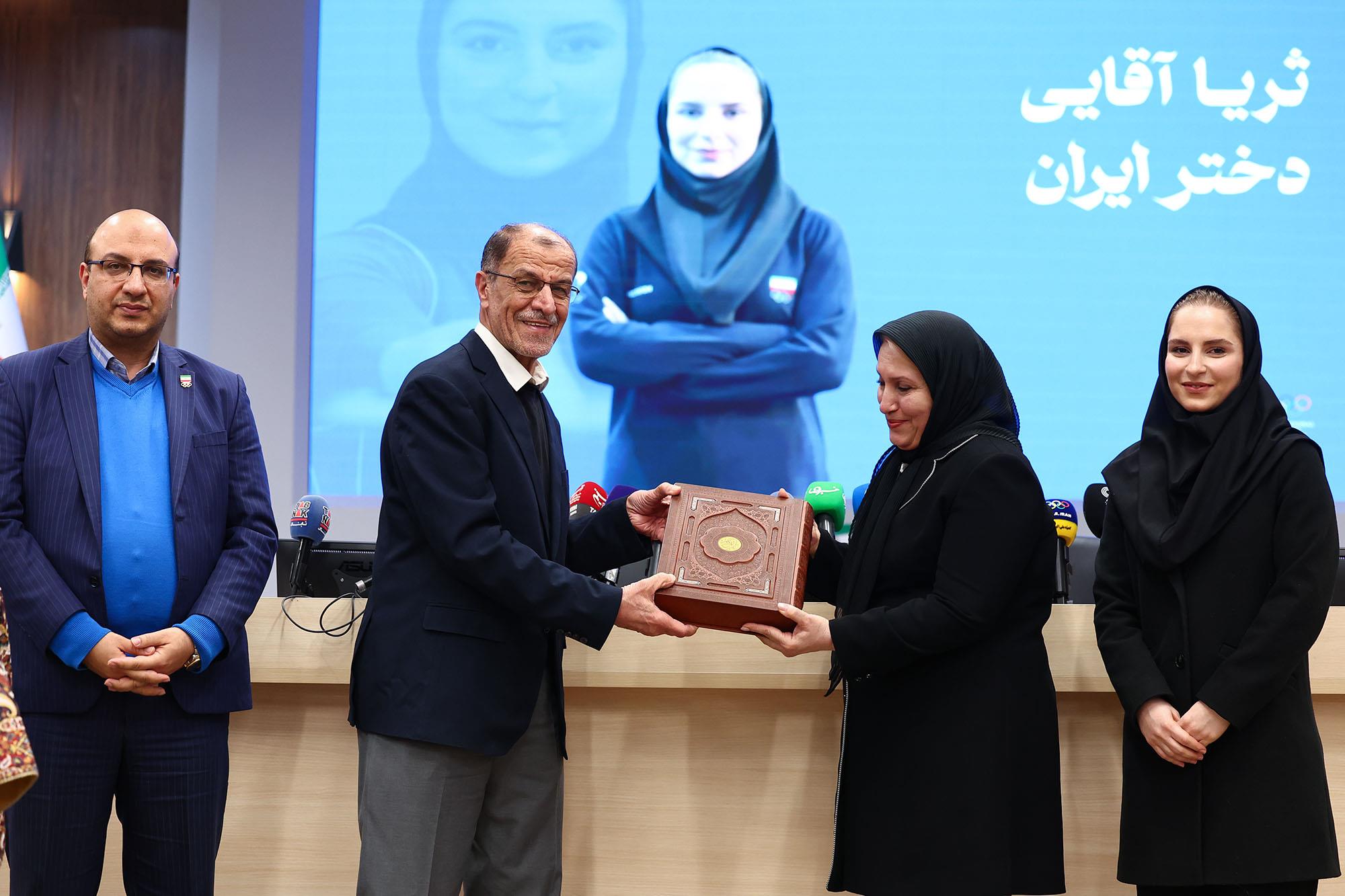 کنفرانس مطبوعاتی عضویت ثریا آقایی در کمیته بین المللی المپیک 18