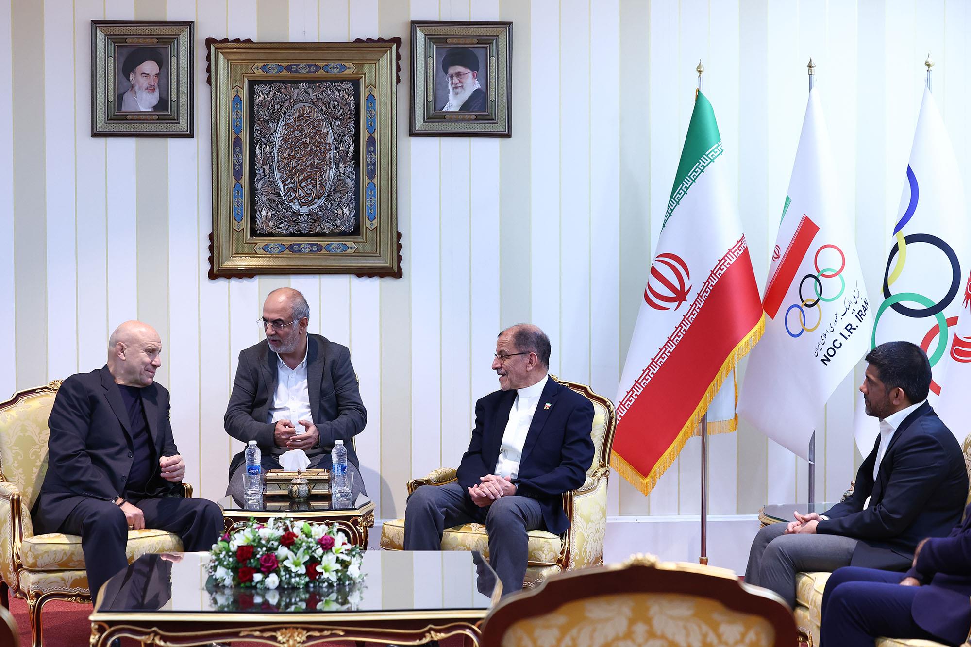 دیدار ریاست کمیته ملی المپیک با نایب رییس فدراسیون جهانی کشتی 12