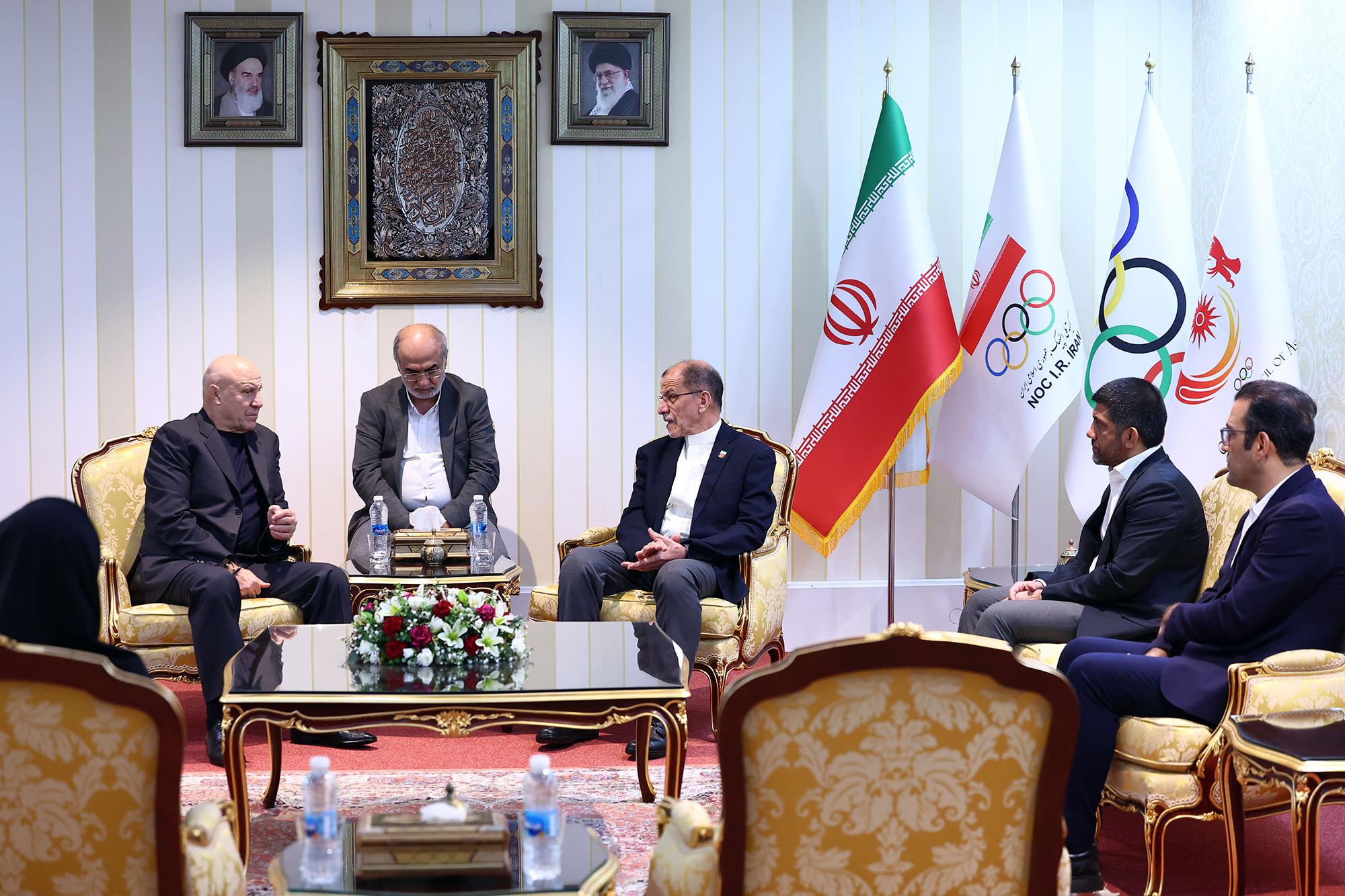 دیدار ریاست کمیته ملی المپیک با نایب رییس فدراسیون جهانی کشتی 13