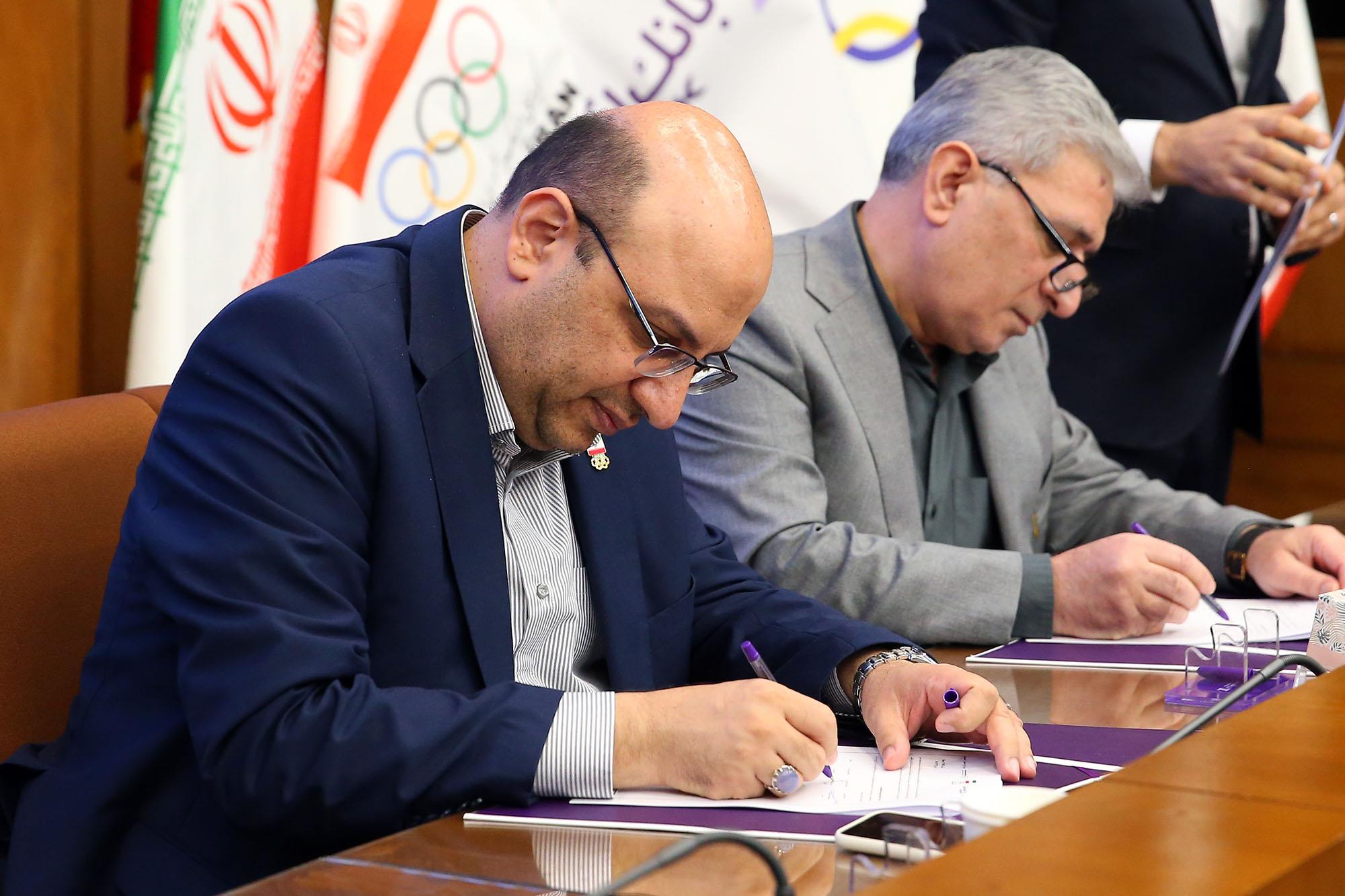 ​امضای تفاهم‌نامه کمیته ملی المپیک و بانک اقتصاد نوین جهت حمایت پنج ساله از 9 ورزشکار نوجوان 13