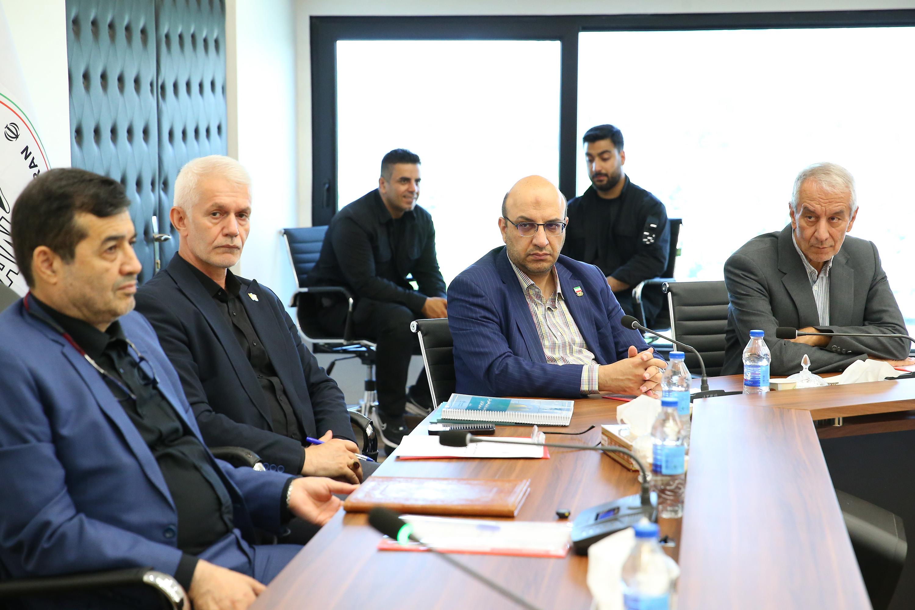 بازدید دبیرکل کمیته ملی المپیک از اردو والیبال و کشتی 1
