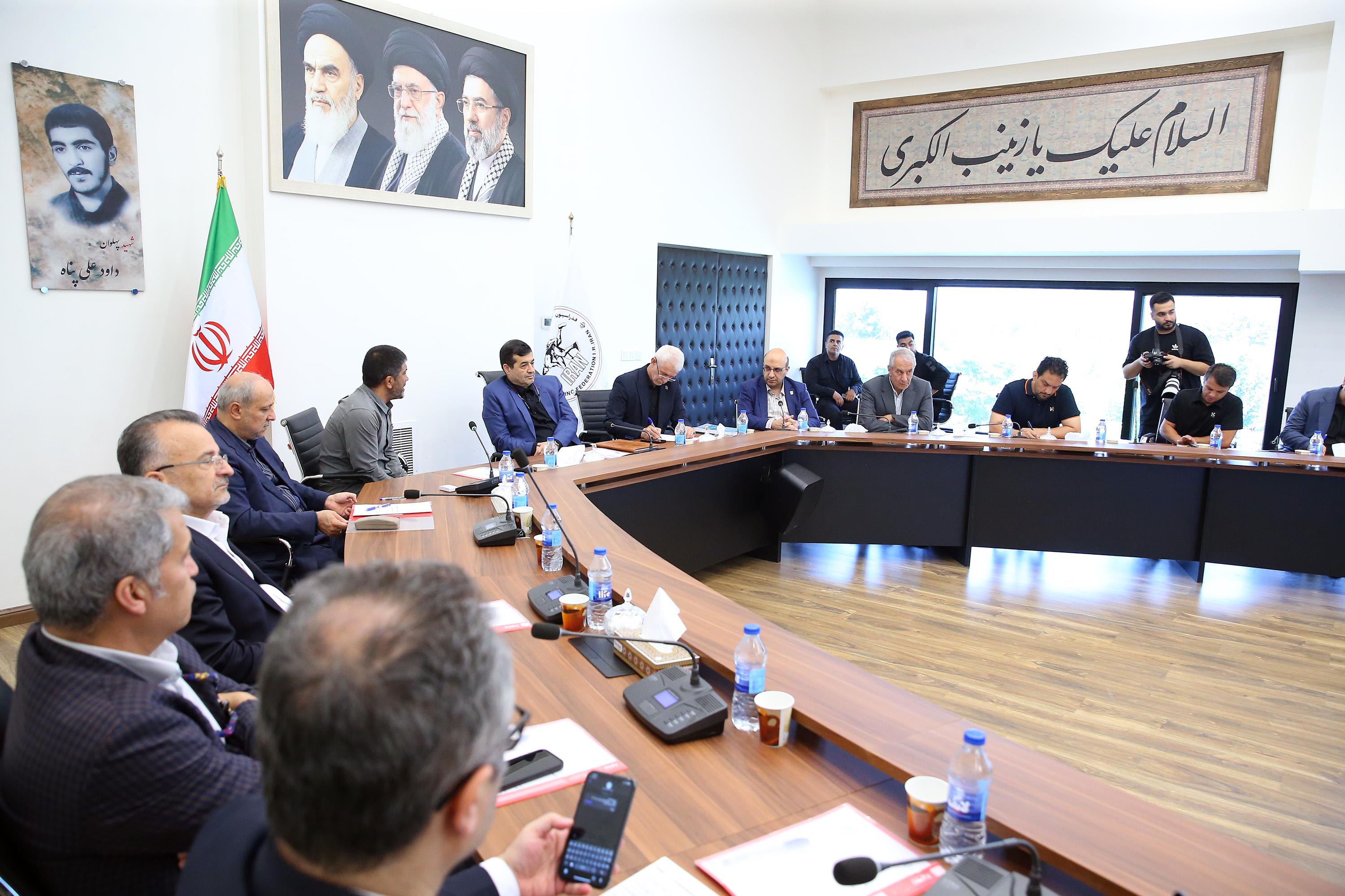 بازدید دبیرکل کمیته ملی المپیک از اردو والیبال و کشتی 3
