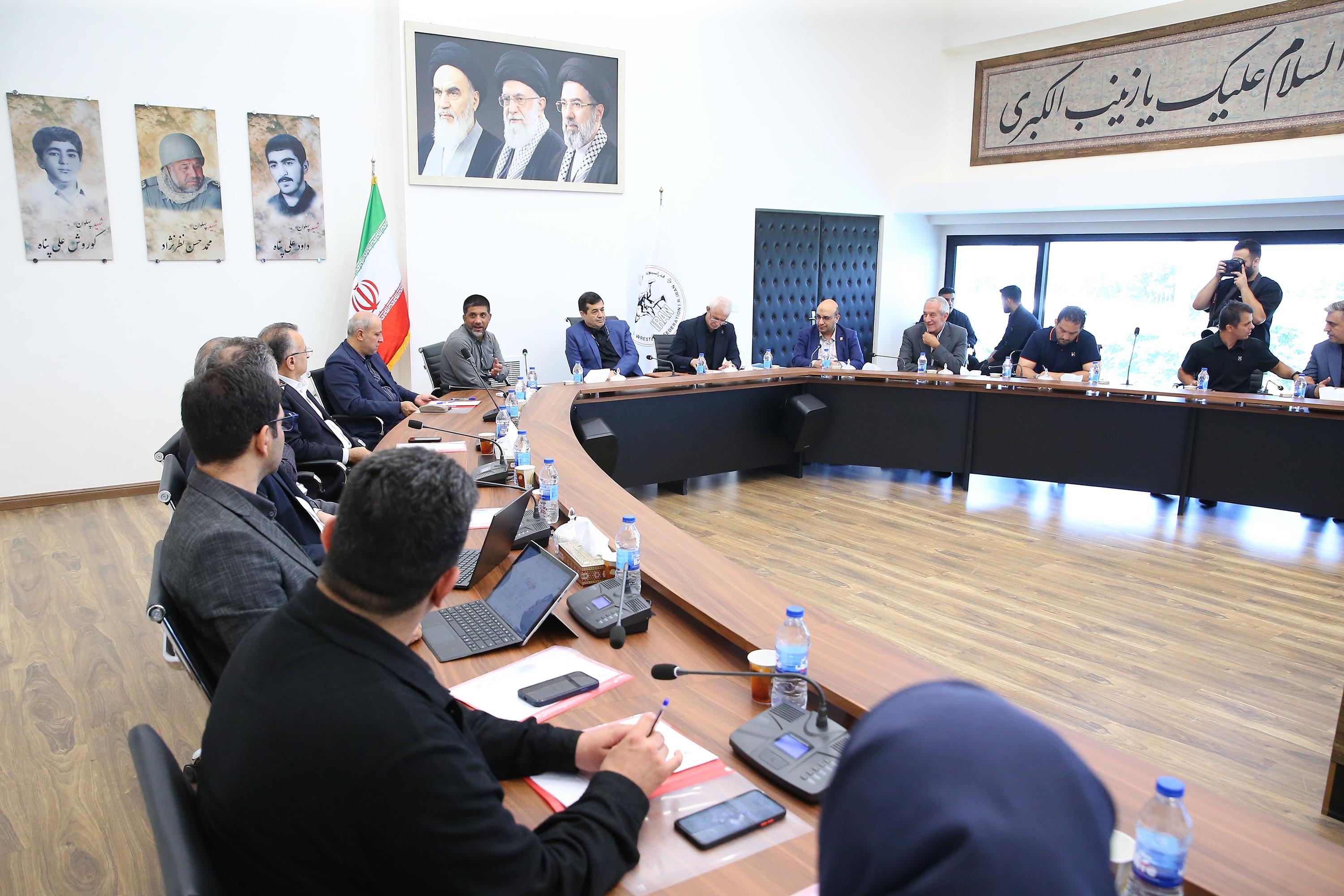 بازدید دبیرکل کمیته ملی المپیک از اردو والیبال و کشتی 4