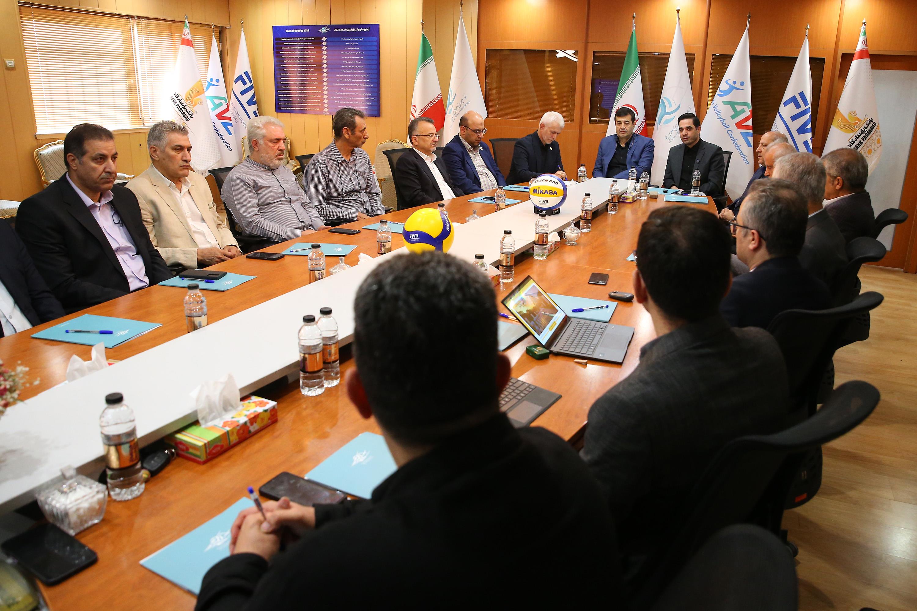 بازدید دبیرکل کمیته ملی المپیک از اردو والیبال و کشتی 30